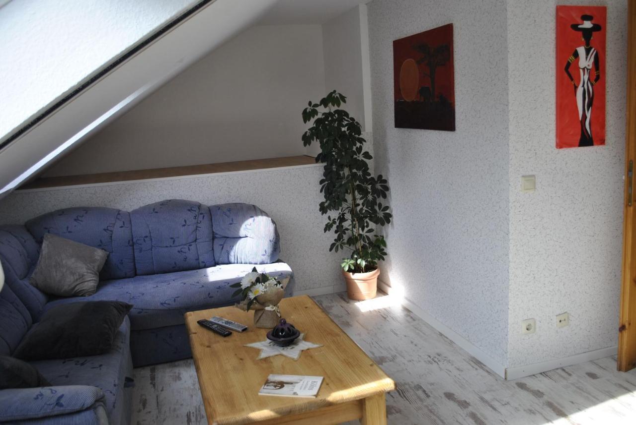 gemütliche Zimmer im Einfamilienhaus Köln Exterior foto
